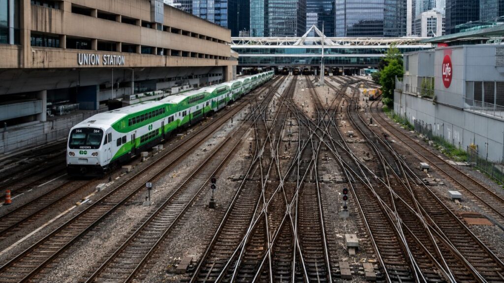 Toronto Union Station train station